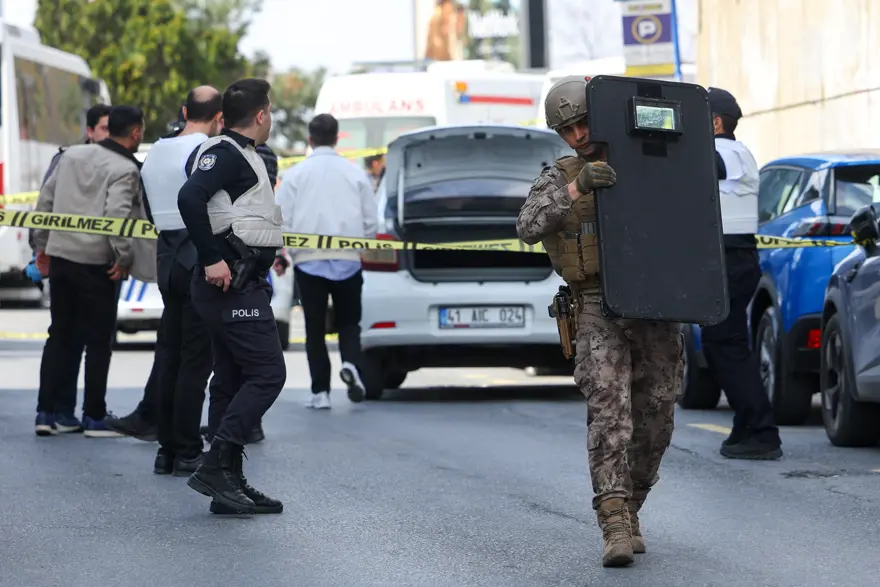 2026-04-07T101147Z_1469818839_RC2AKKAUS0DB_RTRMADP_3_TURKEY-GUNFIRE-403735