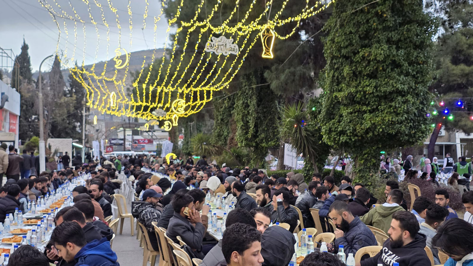 Genç İHH'dan Şam Üniversitesi'nde 1500 kişilik iftar (4)