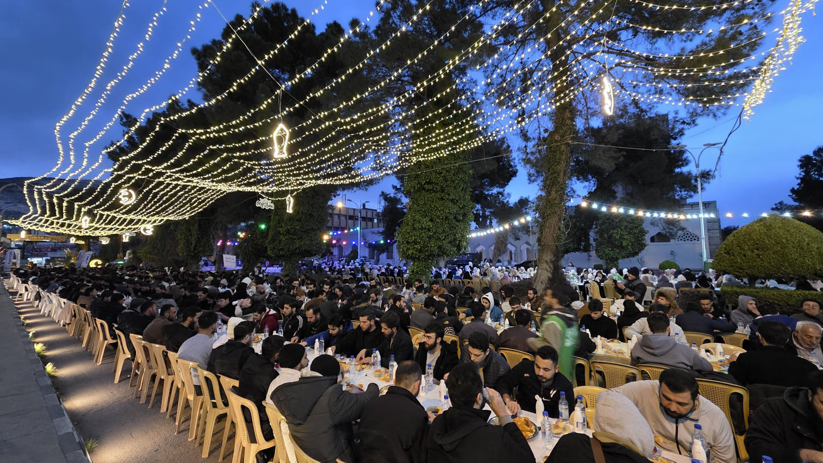 Genç İHH'dan Şam Üniversitesi'nde 1500 kişilik iftar (7)