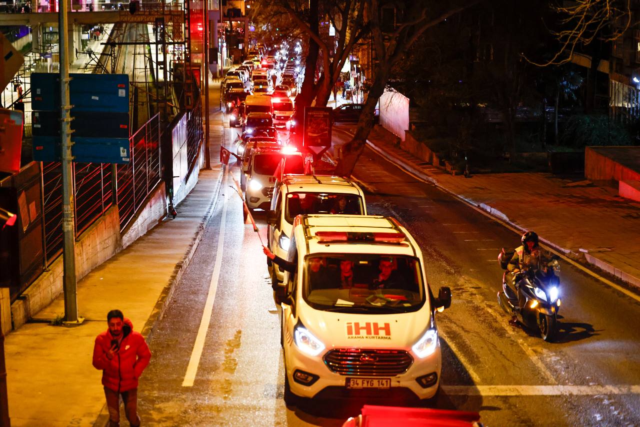 İstanbul'da yüzlerce araçla Gazze konvoyu (7)