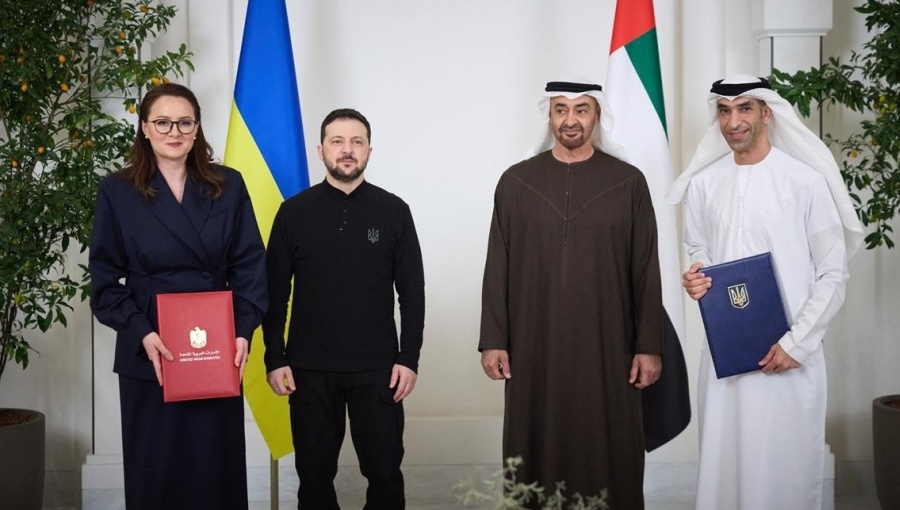 bnePeople_Ukriane_UAE_Zelenskiy_Minister_of_Economy_of_Ukraine_Yulia_Svyrydenko_Minister_of_International_Trade_Thani_bin_Ahmed_Al_Zeyoudi_Cropped