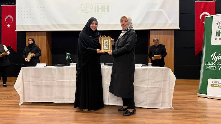 İHH, Diyarbakır'da &lsquo;Sivil Toplumda Kadın' paneli düzenledi 2