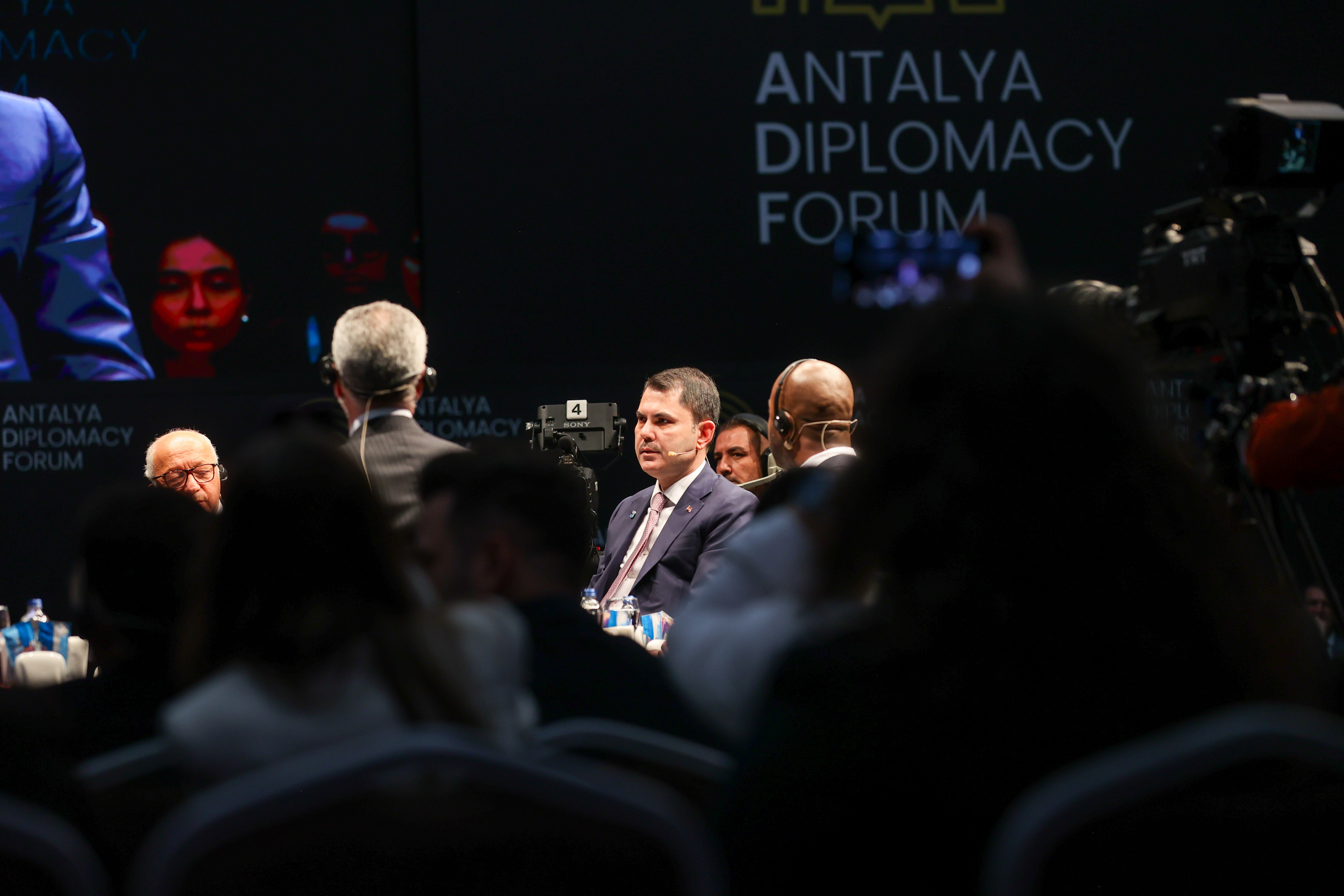 MURAT KURUM ANTALYA DİPLOMASİ FORUMU COP31 PANELİ FOTOĞRAFLAR I0123