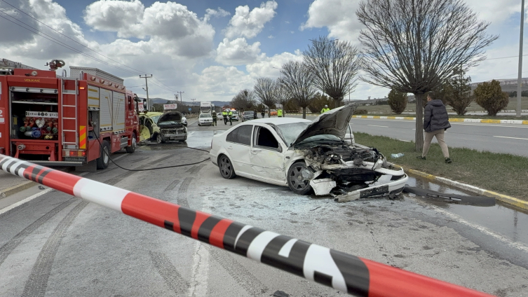 SIVASSPOR-TESISLERI-ONUNDE-OTOMOBIL-TAK_374487_media9