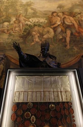 Vatikan gizli arşivleri