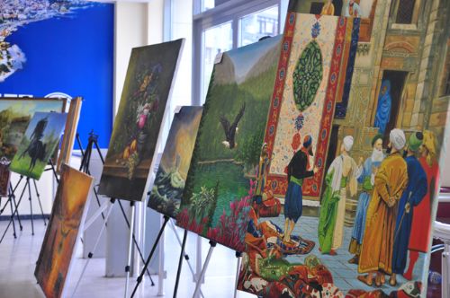 Cezaevlerinde kardeşlerimiz var