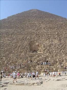 Khufu Piramidi'nin gizemi