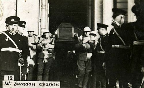 Atatürk'ün otopsi fotoğraflarının 2. bölümü