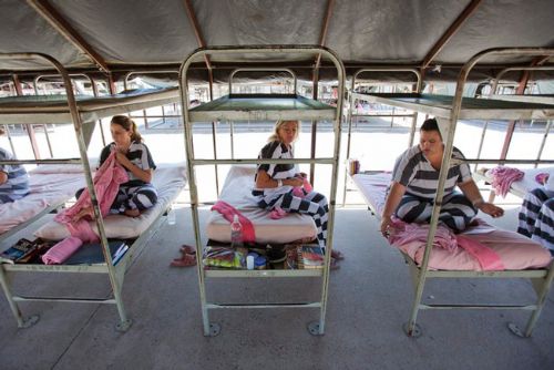 Mahkumlar ama mutlular