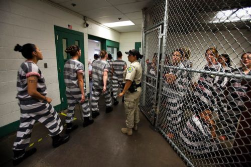 Mahkumlar ama mutlular