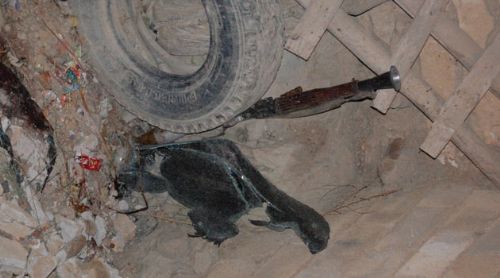 Roketatar ve telsiz kodları bulundu