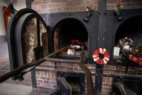 Ölen kişi dinen yakılabilir mi?