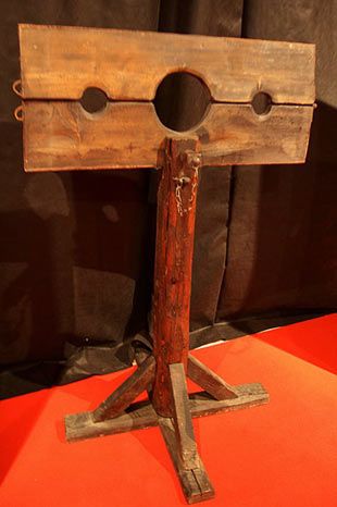 En vahşi işkence aletleri