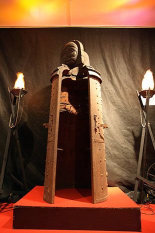 En vahşi işkence aletleri