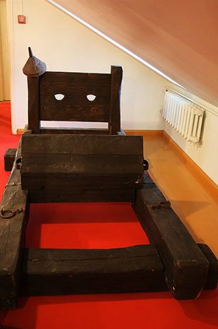 En vahşi işkence aletleri