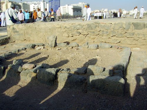 Cennet'ül Baki'de yatan sahabeler