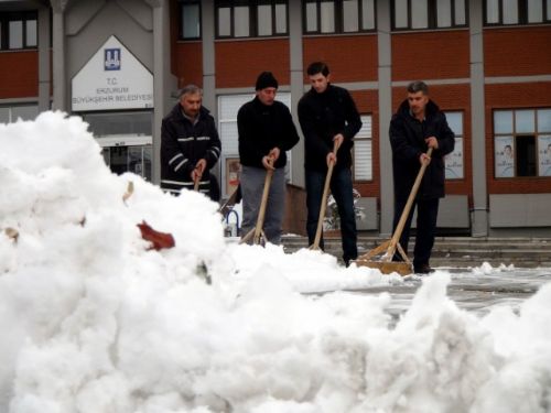 Yurt genelinden kar manzaraları
