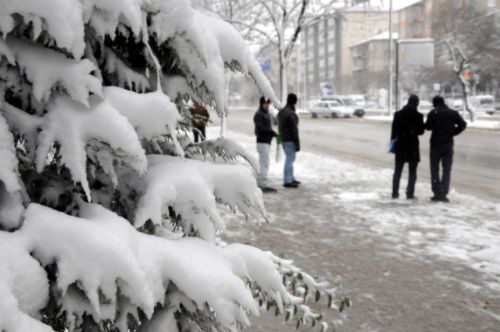 Yurt genelinden kar manzaraları