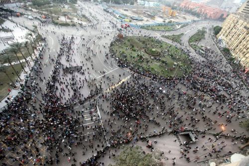Mısır halkı da ayaklandı...
