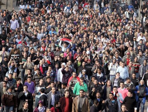 Mısır halkı da ayaklandı...