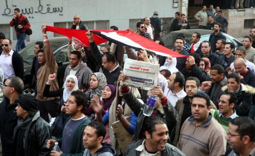 Mısır halkı da ayaklandı...