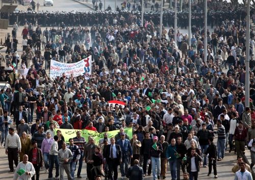 Mısır halkı da ayaklandı...