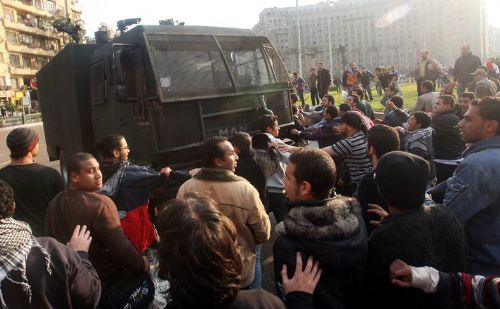 Mısır halkı da ayaklandı...