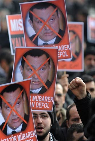 Mısır alev alev yanıyor