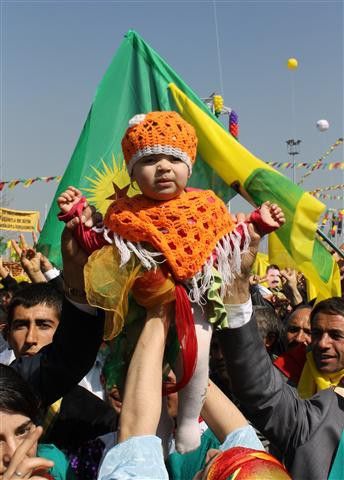 Diyarbakır'da nevruz(newroz) kutlamaları