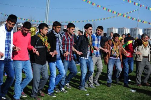 Diyarbakır'da nevruz(newroz) kutlamaları