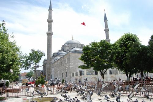 İstanbul'da restorasyonu biten camiler