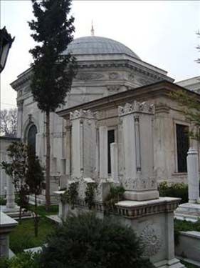 En çok ziyaret edilen türbeler