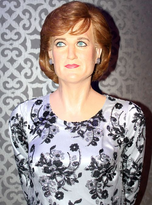 Türkiye'nin ilk balmumu müzesi açıldı