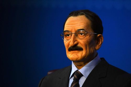 Türkiye'nin ilk balmumu müzesi açıldı