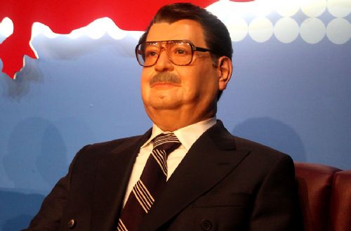 Türkiye'nin ilk balmumu müzesi açıldı