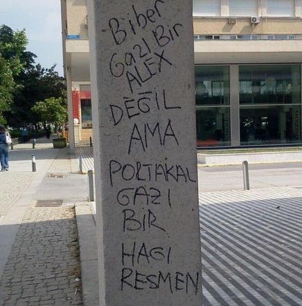 Gezi Parkı eylemlerinde öne çıkan ilginç pankartlar