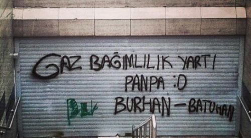 Gezi Parkı eylemlerinde öne çıkan ilginç pankartlar