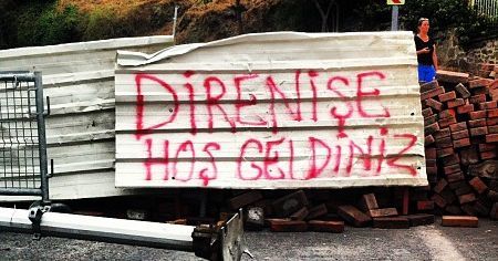 Gezi Parkı eylemlerinde öne çıkan ilginç pankartlar