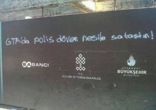 Gezi Parkı eylemlerinde öne çıkan ilginç pankartlar