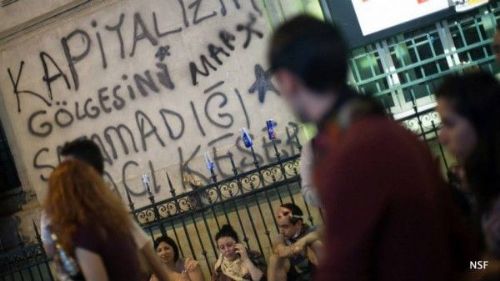 Gezi Parkı eylemlerinde öne çıkan ilginç pankartlar