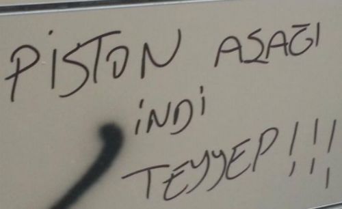 Gezi Parkı eylemlerinde öne çıkan ilginç pankartlar
