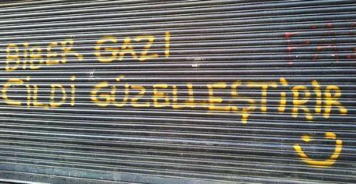 Gezi Parkı eylemlerinde öne çıkan ilginç pankartlar