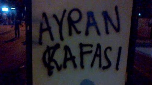 Gezi Parkı eylemlerinde öne çıkan ilginç pankartlar