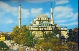 Her camide ayrı bir efsane