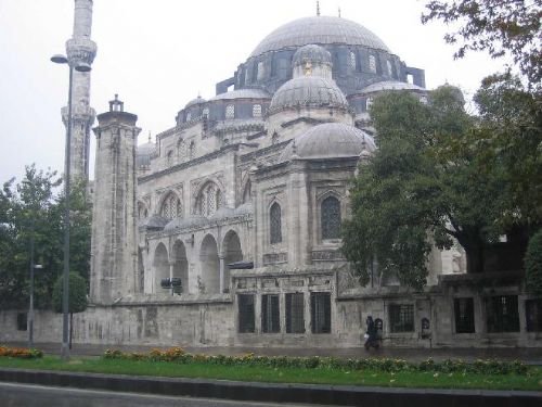 Her camide ayrı bir efsane