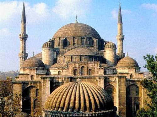 Her camide ayrı bir efsane