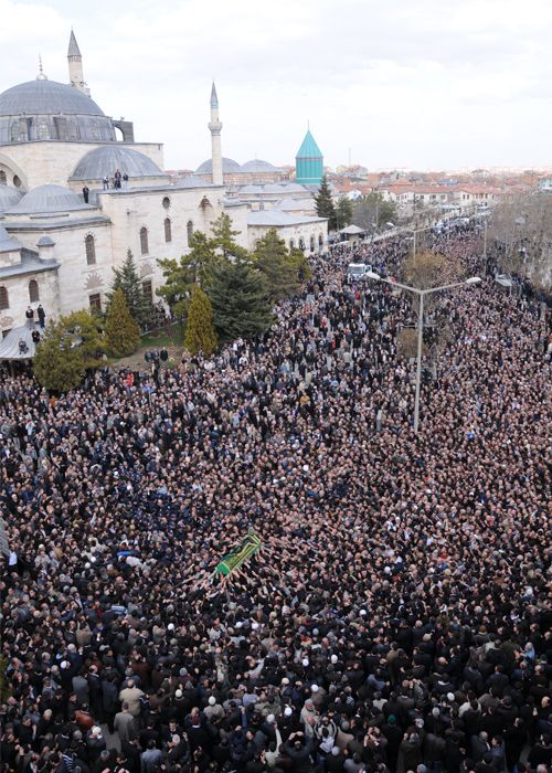 Tahir Büyükkörükçü Hoca'nın cenazesinden kareler