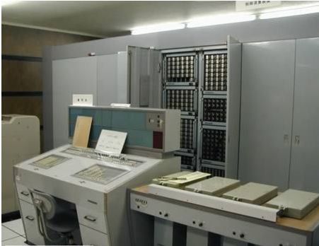 110 yıldır yanan ampulün sırrı çözülemiyor!