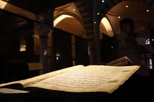 'Mukaddes Miras' sergisi