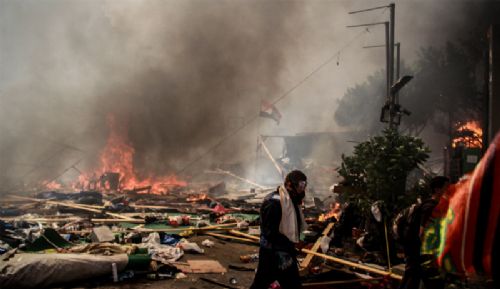 Katliamdan dehşet kareler